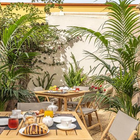 Bed and Breakfast Boutique Marconi Quartu SantʼElena Esterno foto